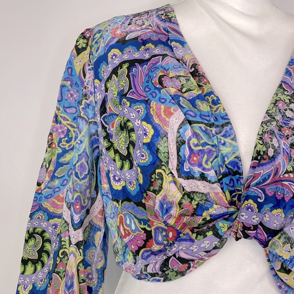 Zara Paisley Printed Cropped Top. Twist Front. Puff Sleeves. Size Large. NWT. - Picture 2 of 14